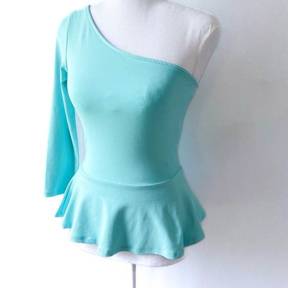 Bebe xs one shoulder 3/4 sleeves peplum top - Picture 1 of 17